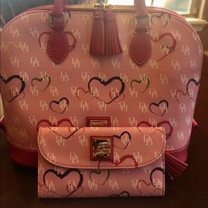 Dooney & Bourke set